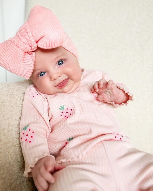 Set 3 Pièces Bébé — Haut, Pantalon & Bonnet — SnugBuds™