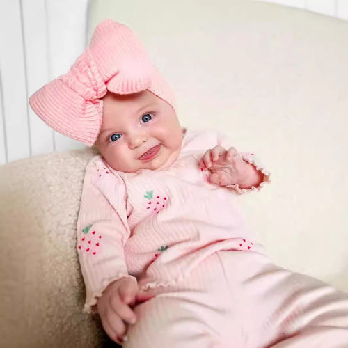 Set 3 Pièces Bébé — Haut, Pantalon & Bonnet — SnugBuds™